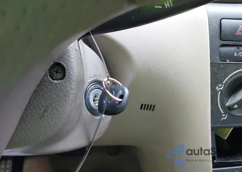 2007 Toyota Corolla Ce/Le/S from USA, damaged, VIN 2T1BR32EX7C803326